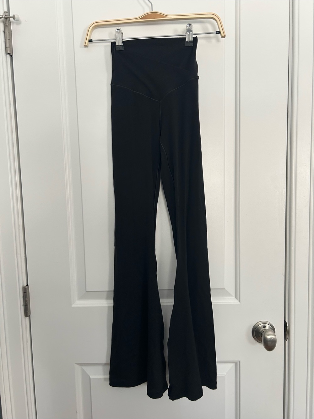 Aerie Offline Real Me Super Flare High Rise Short Inseam Flared Leggings